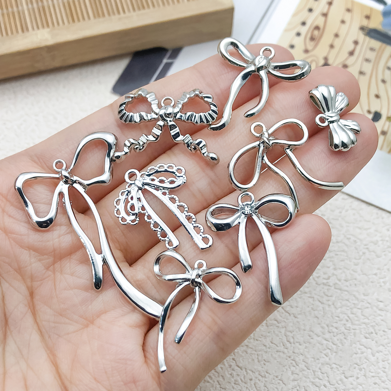 Pink Enameled Alloy Bow Charms - Charm Necklace Dainty บทวิจารณ์และราคา