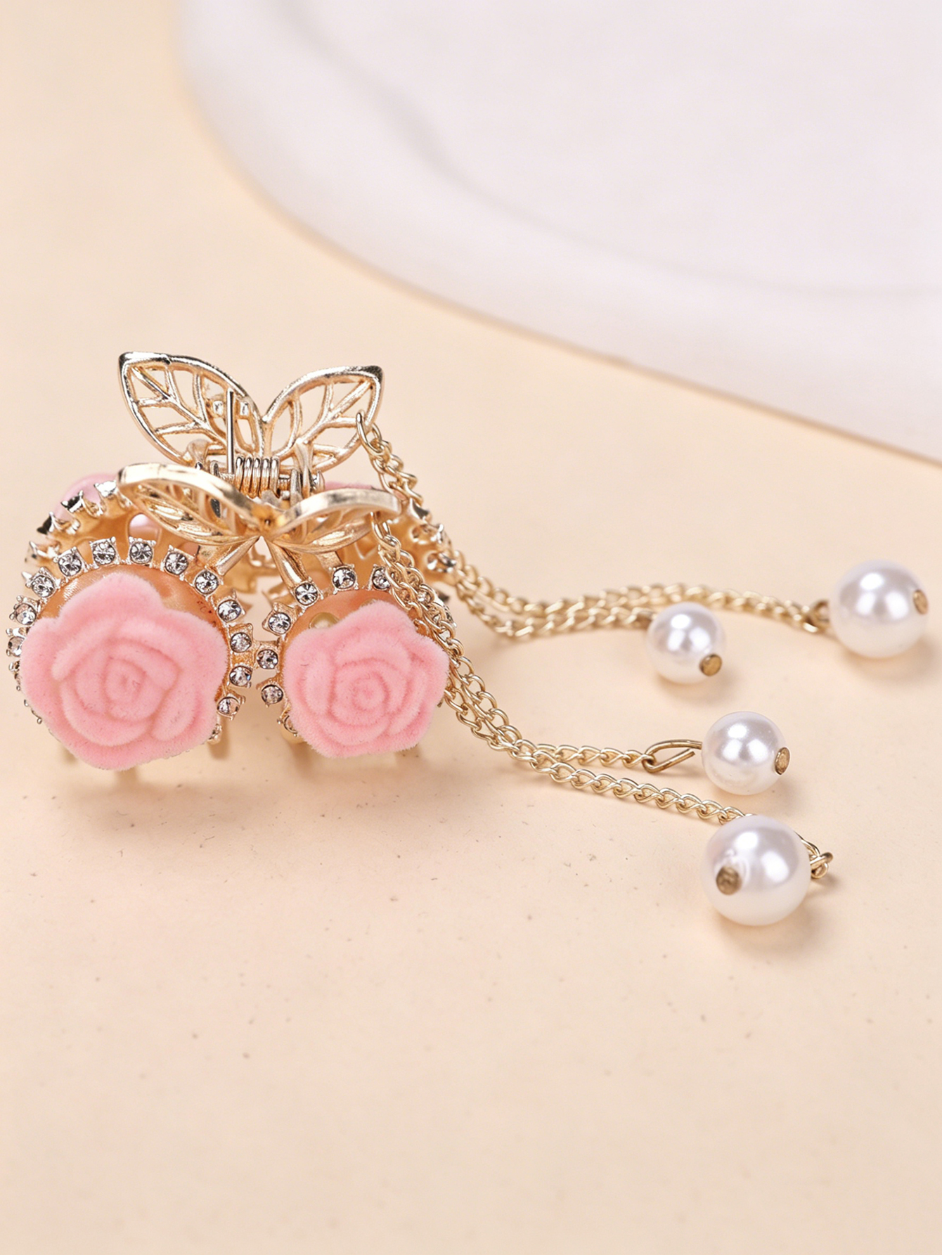 Pink Plush Rose Tassel Hair Cl - Women Accessories Dropshipping บทวิจารณ์และราคา