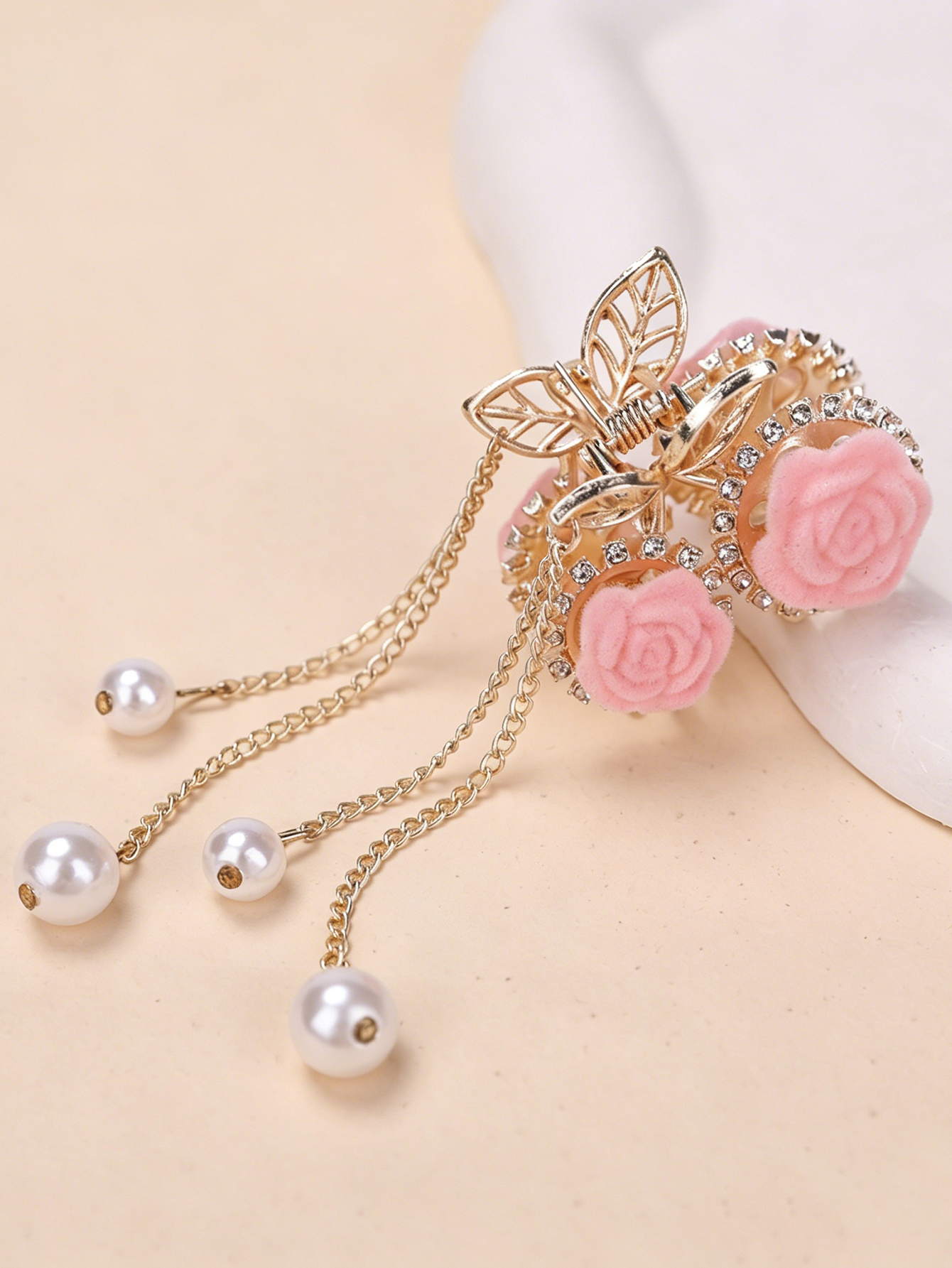 Pink Plush Rose Tassel Hair Cl - Women Accessories Dropshipping บทวิจารณ์และราคา