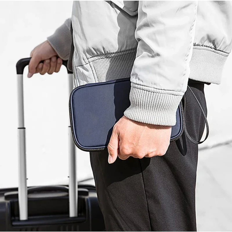 Lightweight Family Travel Pass - Women Accessories List บทวิจารณ์และราคา